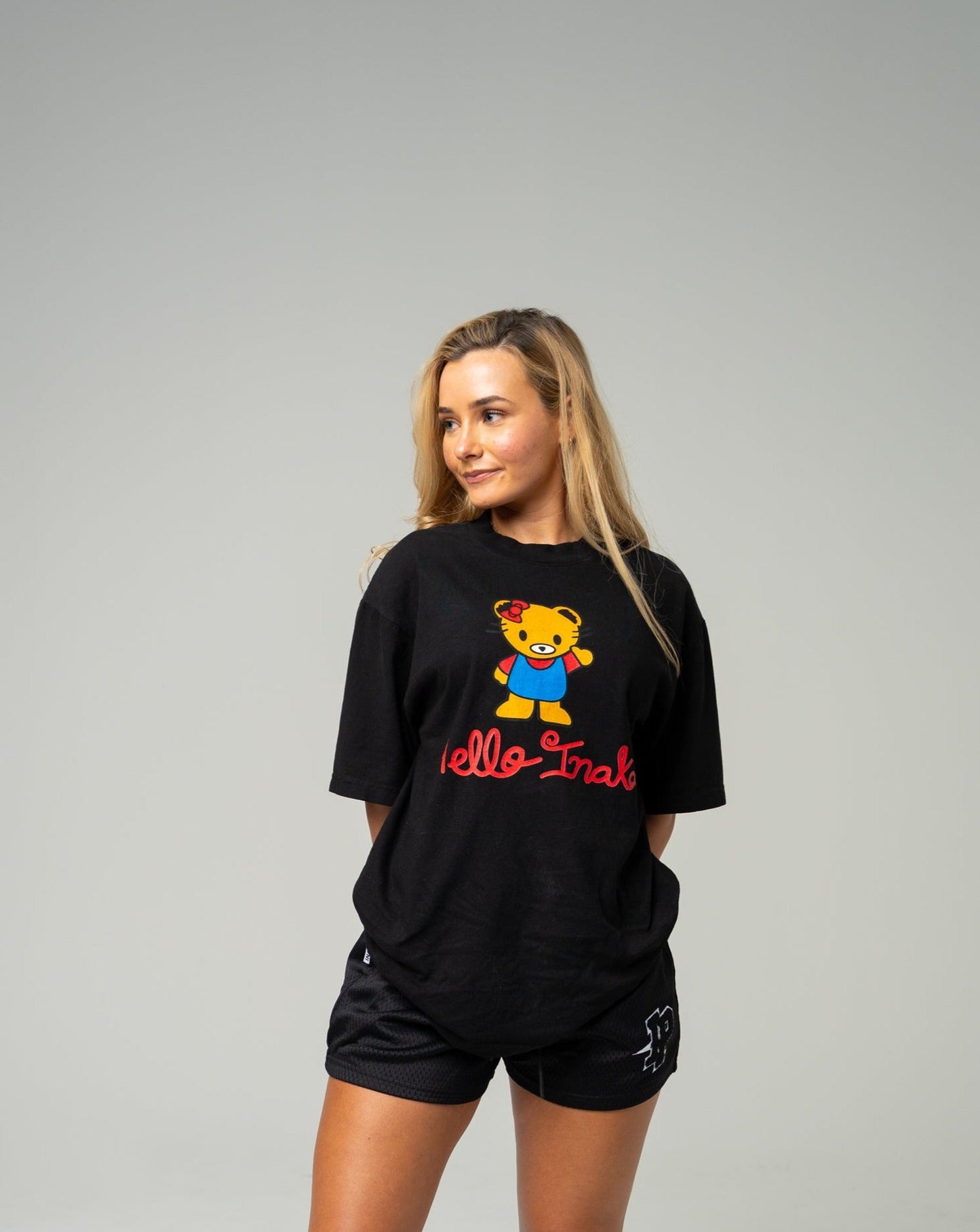 Hello INAKA Tee - Black