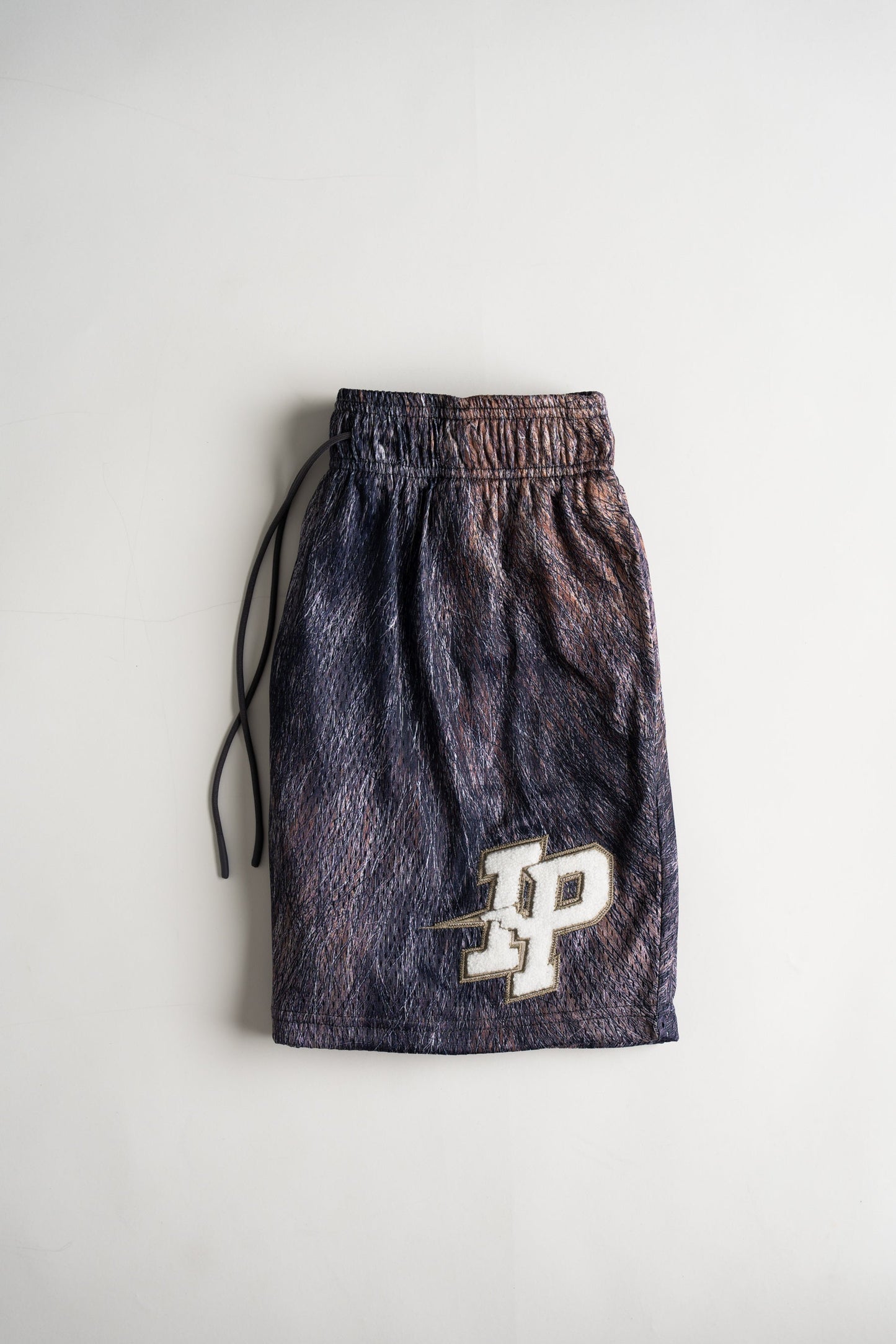Men's Graphic Mesh Short - Wolf